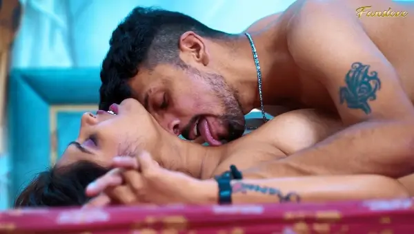 Desi MILF Lady 2024 Fanslove Hindi Hot Short Film